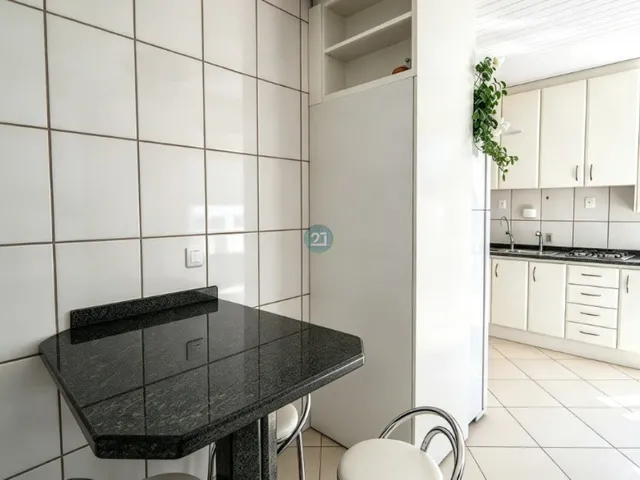 Imagem 3: Alugo Casa com Vista para o Mar, com 05 Quartos, em Amplo Terreno de 1850M² no Saco dos Limões, Florianópolis