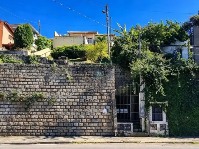 Imagem 10: Alugo Casa com Vista para o Mar, com 05 Quartos, em Amplo Terreno de 1850M² no Saco dos Limões, Florianópolis