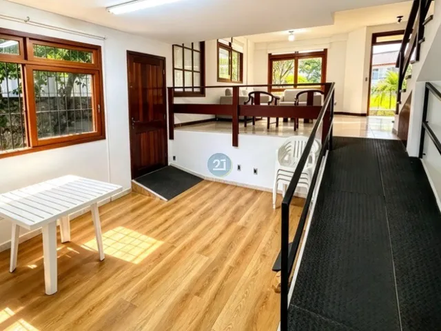 Imagem 2: 0 Casa com 5 dormitórios