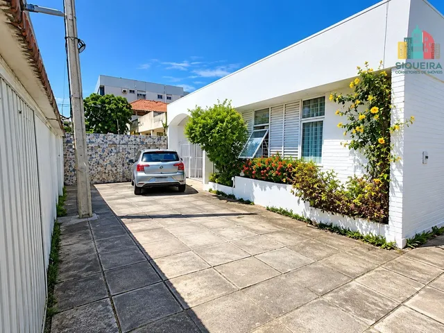 Imagem: Siqueira Vende Casa com 4 Quartos e Energia