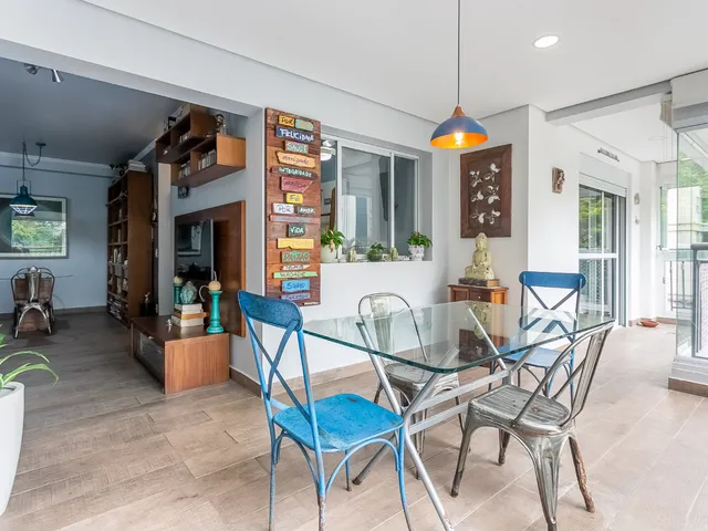 Imagem: O apartamento possui 3 Dormitórios, 1 Suíte, 2 Banheiros,