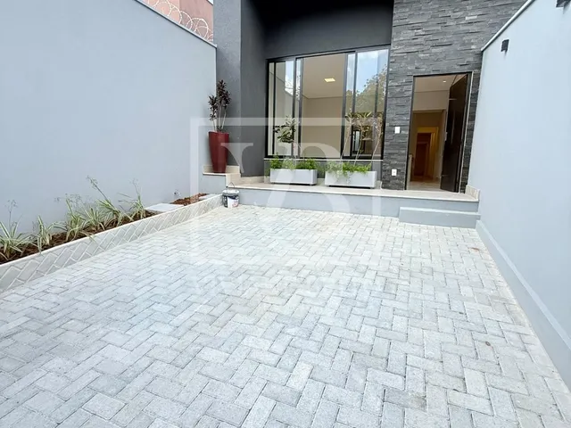 Imagem: Casa com 3 Dormitórios À Venda, Bairro