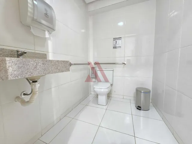 Imagem 7: Setor Central Imóvel Comercial Todo Reformado com Excelente Localização Disponível para Venda