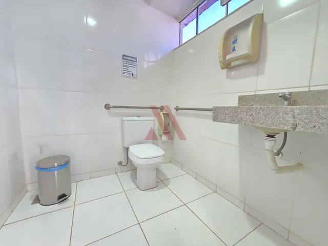 Imagem 10: Setor Central Imóvel Comercial Todo Reformado com Excelente Localização Disponível para Venda