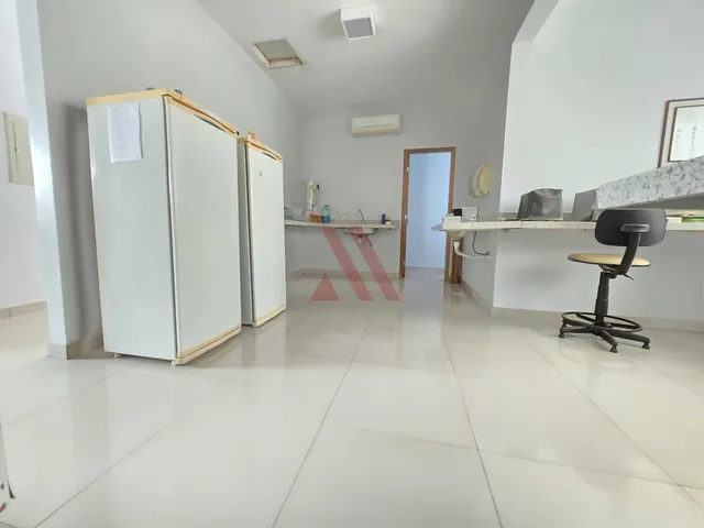 Imagem 9: Setor Central Imóvel Comercial Todo Reformado com Excelente Localização Disponível para Venda