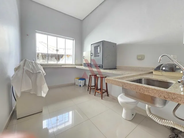 Imagem 15: Setor Central Imóvel Comercial Todo Reformado com Excelente Localização Disponível para Venda