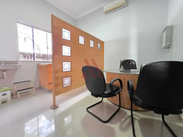 Imagem 11: Setor Central Imóvel Comercial Todo Reformado com Excelente Localização Disponível para Venda