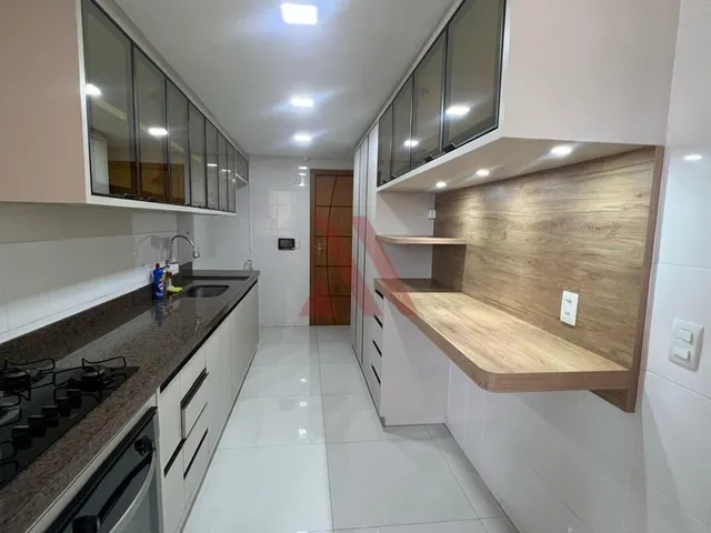 Imagem: O apartamento possui 6 Dormitórios, 3 Suítes, 3