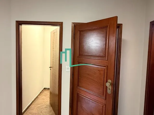 Imagem 2: 0 Casa com 4 dormitórios