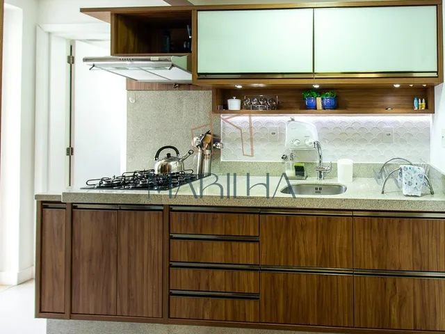 Imagem 7: Cobertura 248M² com 3 Suítes e Jacuzzi na Praia dos Ingleses, Florianópolis - Luxo e Conforto