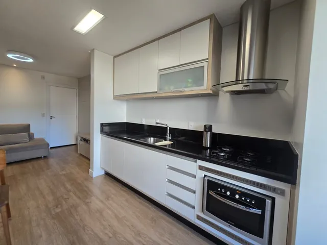 Imagem 3: Apartamento Mobiliado com 2 Dormitórios À Venda no Bairro Água Verde - Blumenau/Sc