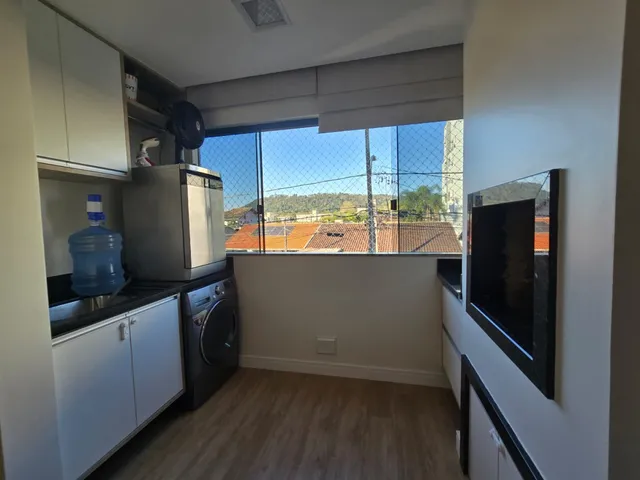 Imagem 5: Apartamento Mobiliado com 2 Dormitórios À Venda no Bairro Água Verde - Blumenau/Sc