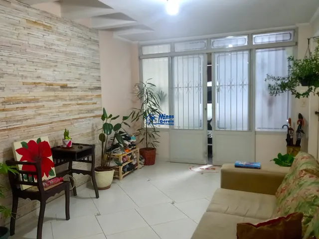 Imagem 8: Casa com Piscina e 03 Vagas de Garagem no Centro de Jacareí