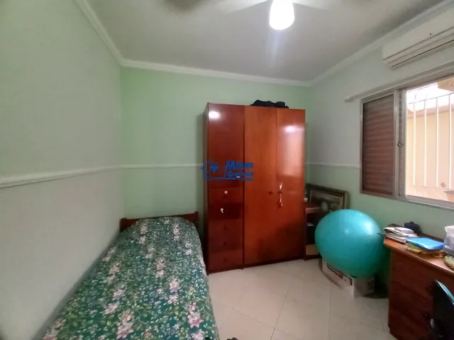 Imagem 11: Casa com Piscina e 03 Vagas de Garagem no Centro de Jacareí