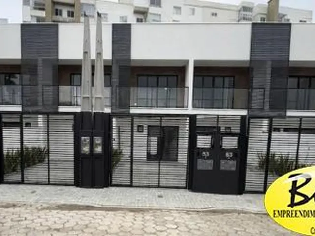 Imagem 1: 0 Casa com 3 dormitórios