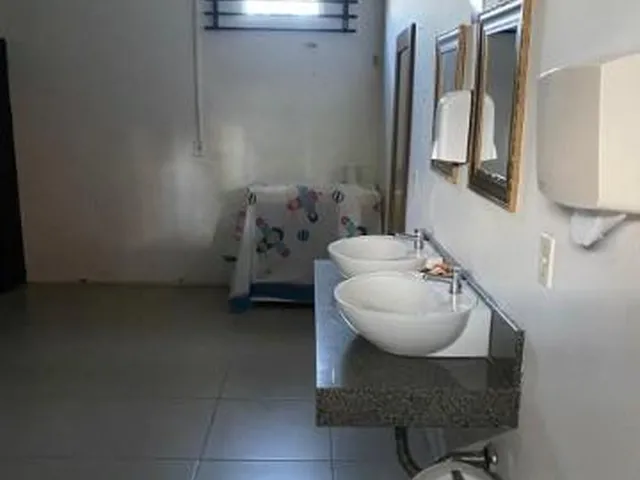 Imagem 16: 0 Galpão / depósito com 3 banheiros