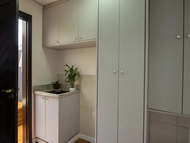 Imagem 4: Sobrado Geminado com 53,21M² - 2 Dormitórios + 1 Banheiro + 1 Lavabo + 1 Vaga de Garagem + Ofurô
