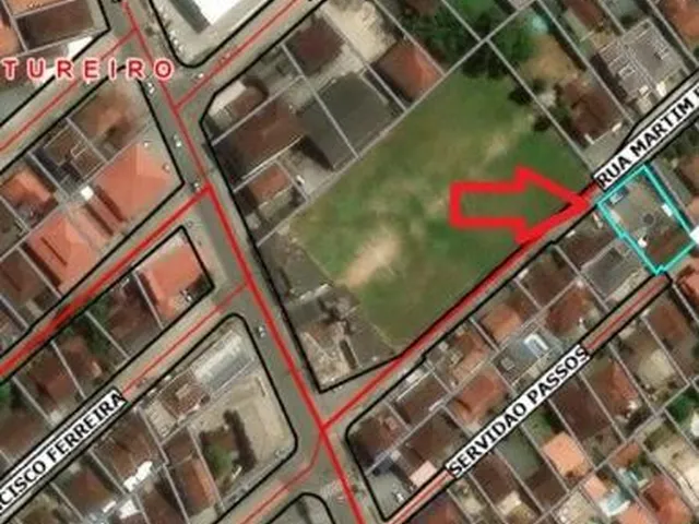 Imagem: Terreno a Venda com Potencial para Investimento