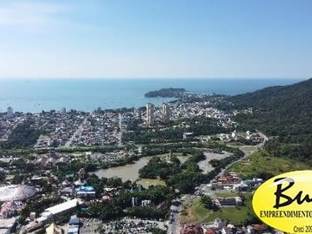 Imagem 16: Venda de Apartamento na Praia da Armação Próximo Ao Beto Carreio - Penha/Sc