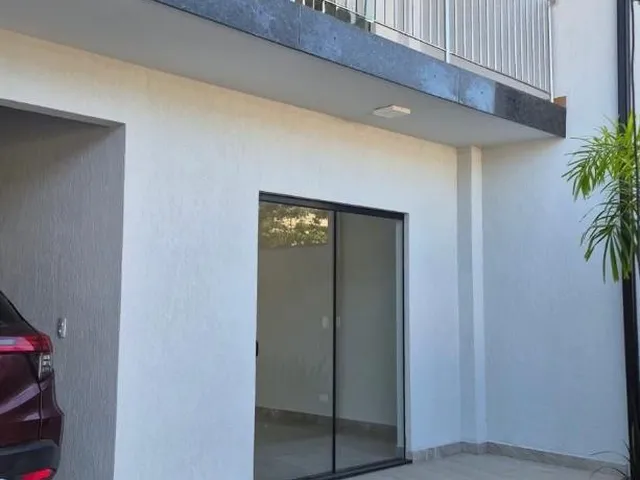 Imagem 2: Imperdível: Casa À Venda em Barra Velha-Sc, no Bairro Itajuba, com 3 Quartos, 3 Suítes, 4 Banheiros, 2 Vagas de Garagem!