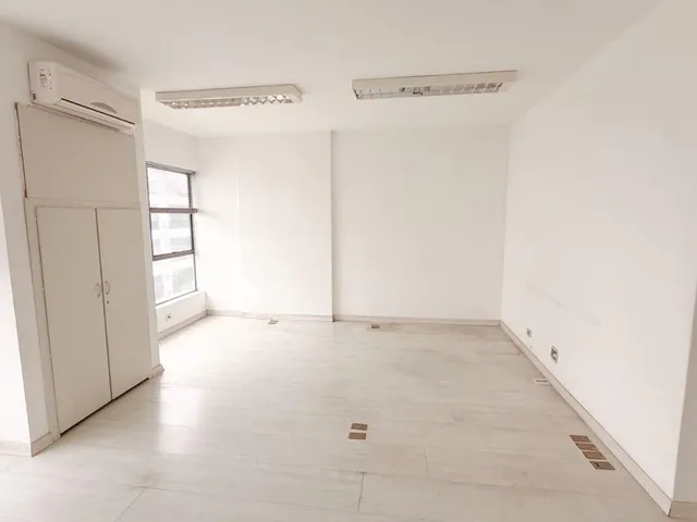 Imagem 2: Oportunidade Imperdível: Sala Comercial À Venda no Centro de Joinville-Sc, 1 Sala, 1 Vaga de Garagem, 37,12 M² de Área