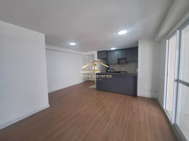 Imagem: O apartamento possui 2 Dormitórios, 1 Suíte, 2 Banheiros,