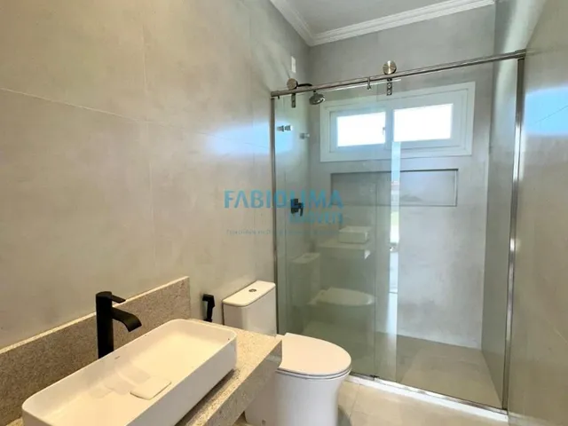Imagem 3: Casa a Venda 5 Suites em Busca Vida