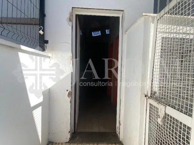 Imagem 8: Casa Comercial Loja com 3 banheiros