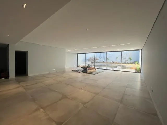 Imagem 15: Casa Comercial Loja com 4 banheiros