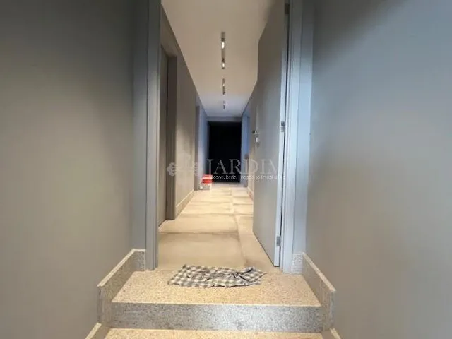 Imagem 12: Casa Comercial Loja com 4 banheiros