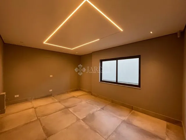 Imagem 4: Casa Comercial Loja com 4 banheiros