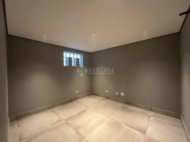 Imagem 14: Casa Comercial Loja com 4 banheiros