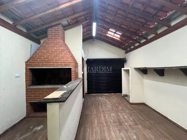 Imagem 10: Casa Comercial Loja com 4 banheiros