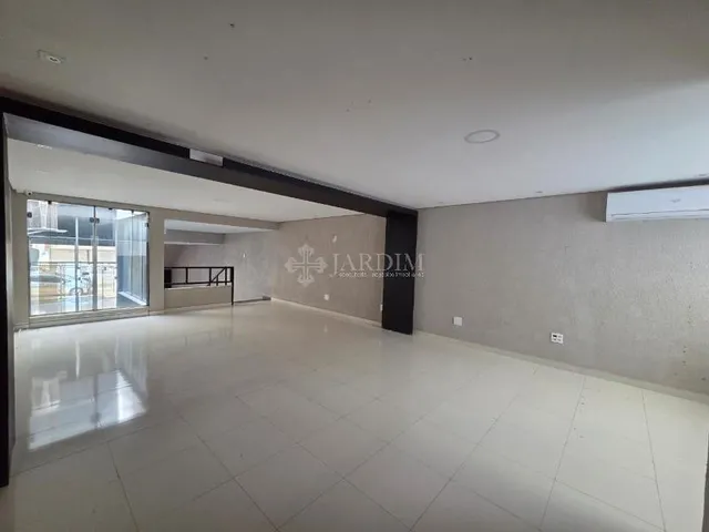 Imagem 9: Salão Sala comercial com 4 banheiros