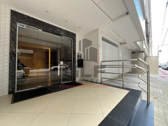 Imagem 2: Apartamento Mobiliado em Itapema/Sc no Bairro Meia Praia, a 200M do Mar. 144M² com 3 Suítes 2 Vagas de Garagem