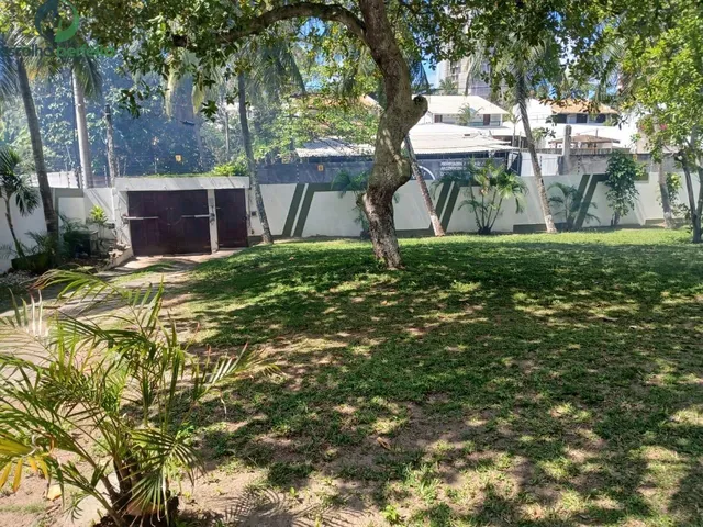 Imagem 5: Casa 6 Quartos com Piscina e Garagem para 8 Carros em Itapuã