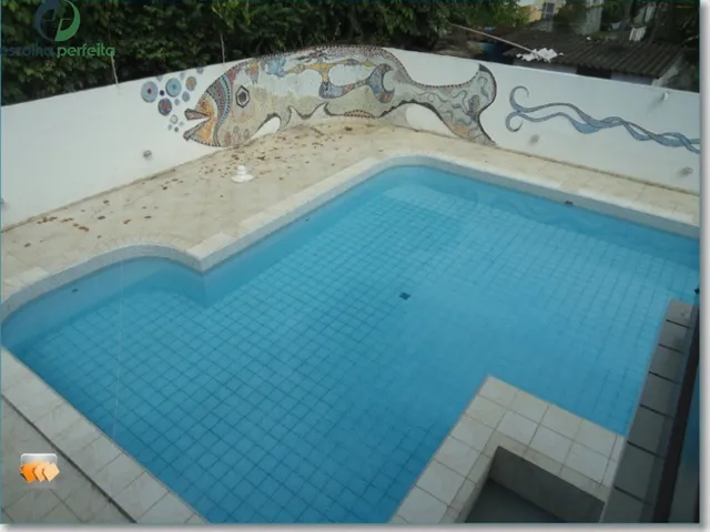 Imagem 14: Casa 6 Quartos com Piscina e Garagem para 8 Carros em Itapuã