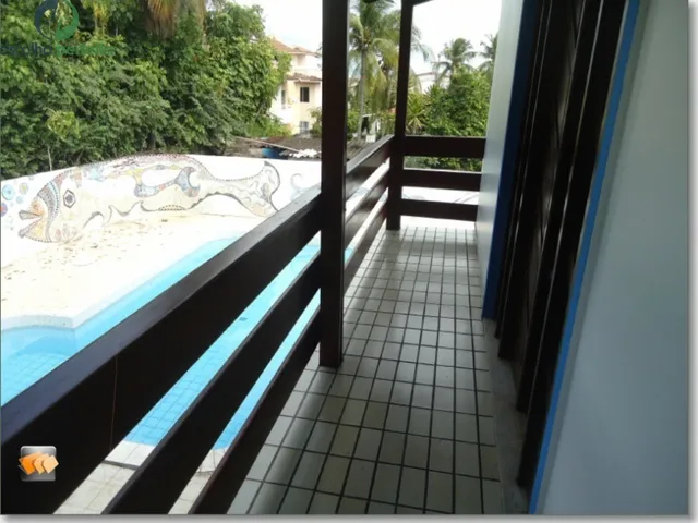 Imagem 9: Casa 6 Quartos com Piscina e Garagem para 8 Carros em Itapuã