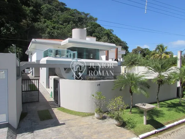 Imagem 3: Casa em Condomínio com 6 Suítes e Piscina - Praia de Pernambuco