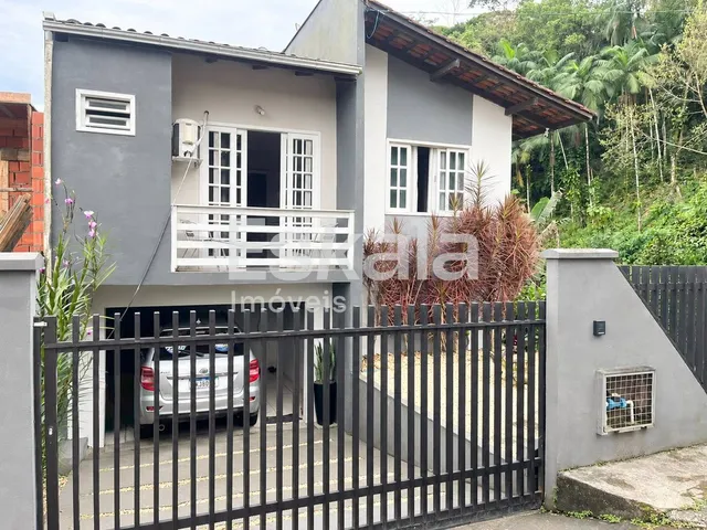Imagem: Casa Semimobiliada com 01 Suíte 02 Dormitórios