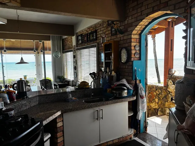 Imagem 10: Casa Pé na Areia À Venda na Taíba - 200M², 3 Quartos e Vista Panorâmica Mar