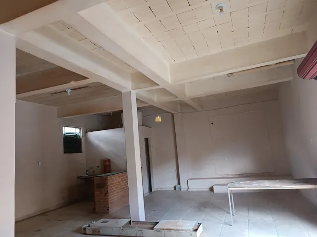 Imagem 3: Loja Comercial para Locação no Centro de Esmeraldas-Mg: 1 Sala, 1 Banheiro, 80M² de Área. Garanta Já o Seu Espaço!