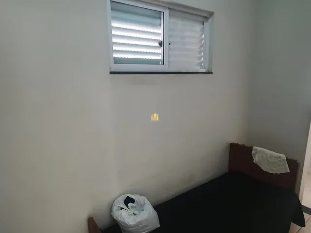 Imagem 8: Espetacular Casa de 5 Quartos com 2 Suítes no Centro de Esmeraldas-Mg: 200M², 2 Salas, 3 Banheiros e 2 Vagas de Garagem!