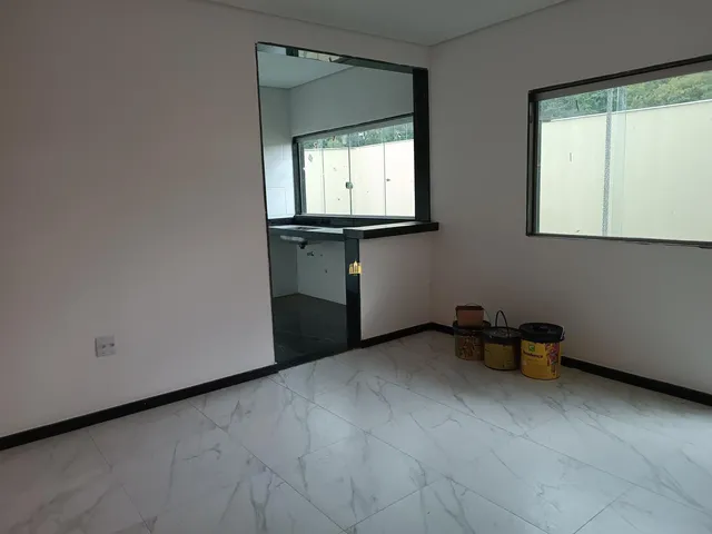Imagem 1: Casa À Venda em Esmeraldas-Mg, Bairro Floresta Encantada: 2 Quartos, 1 Suíte, 1 Sala, 2 Banheiros, 1 Vaga, 65M²