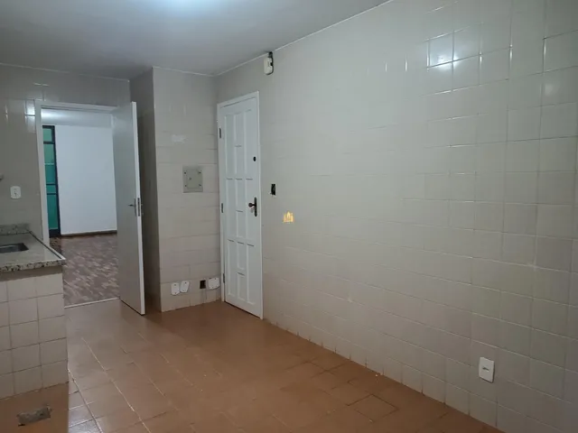 Imagem 6: Oportunidade! Apartamento de 4 Quartos com Suíte no Centro de Esmeraldas-Mg, 182M². Agende Sua Visita!