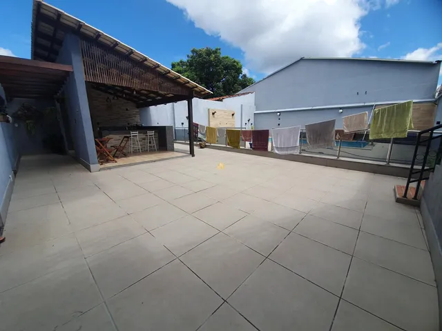 Imagem 9: Casa de Luxo no Centro de Esmeraldas-Mg: 5 Quartos, 1 Suíte, 3 Salas, 3 Banheiros, 4 Vagas de Garagem - Oportunidade!