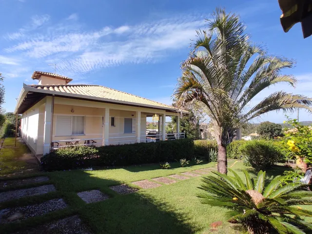 Imagem 12: Casa de Alto Padrão no Condomínio Belvedere, Esmeraldas - 4 Quartos, Piscina, 5 Vagas de Garagem - Luxo e Conforto!