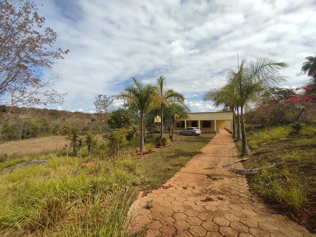 Imagem 9: Sítio de Luxo À Venda - Região Encontro das Águas em Esmeraldas-Mg: 4 Quartos, 1 Suíte, 3843 M² de Área!