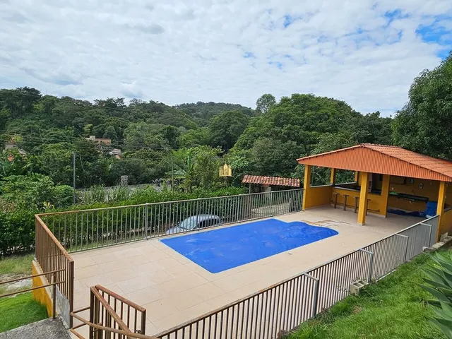 Imagem 11: Sítio À Venda em Esmeraldas-Mg, Bairro Bambus: 3 Quartos, 1 Sala, 2 Banheiros, 4 Vagas de Garagem, 1.252,00 M² de Área