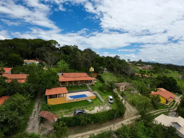Imagem 5: Sítio À Venda em Esmeraldas-Mg, Bairro Bambus: 3 Quartos, 1 Sala, 2 Banheiros, 4 Vagas de Garagem, 1.252,00 M² de Área